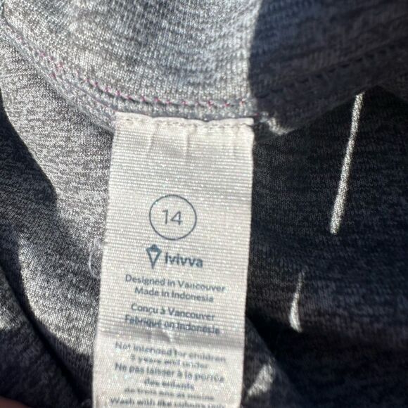 Ivivva By  Lululemon Girls Reversible Zip Jacket Pink/Grey Size 14 - Picture 11 of 12